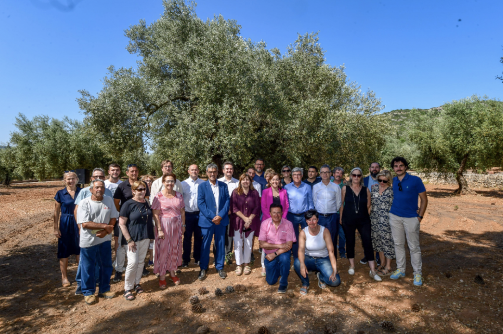 Group photo with Silvia Paneque